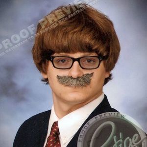 Meet your Posher, Christian